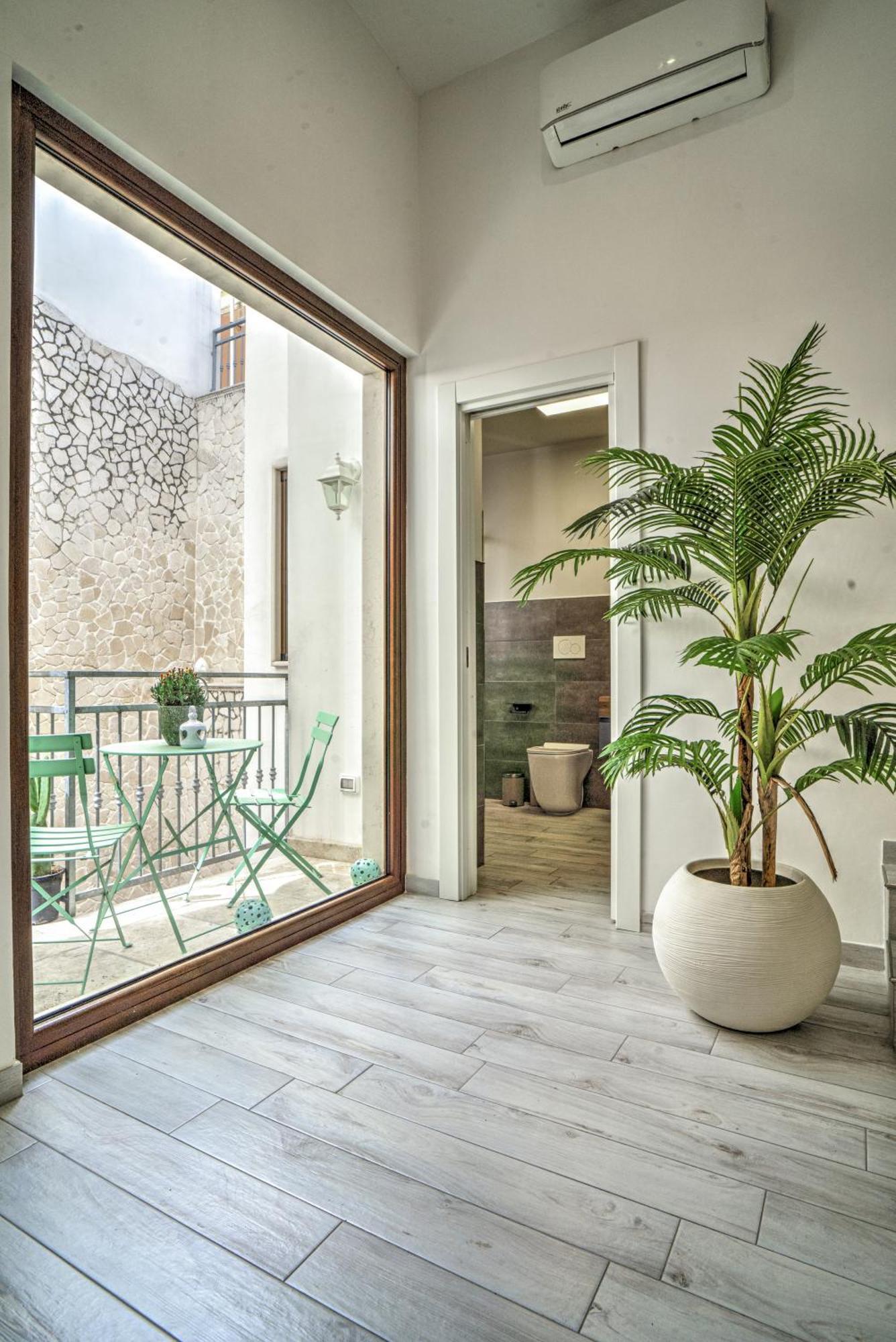 Alivi Indipendent Apartment ブリンディジ エクステリア 写真
